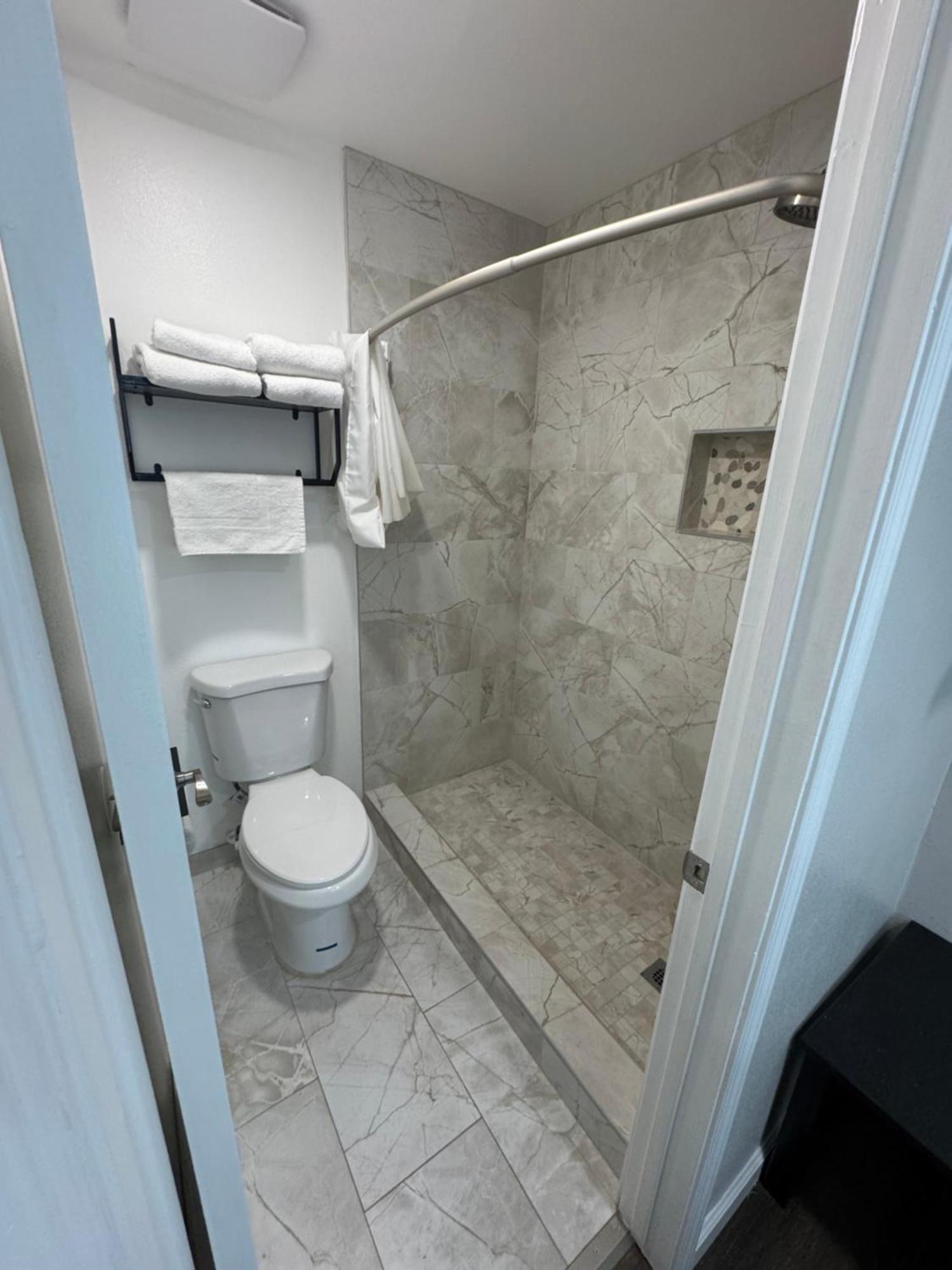 Deep Creek Motel Arrowbear Lake Екстериор снимка